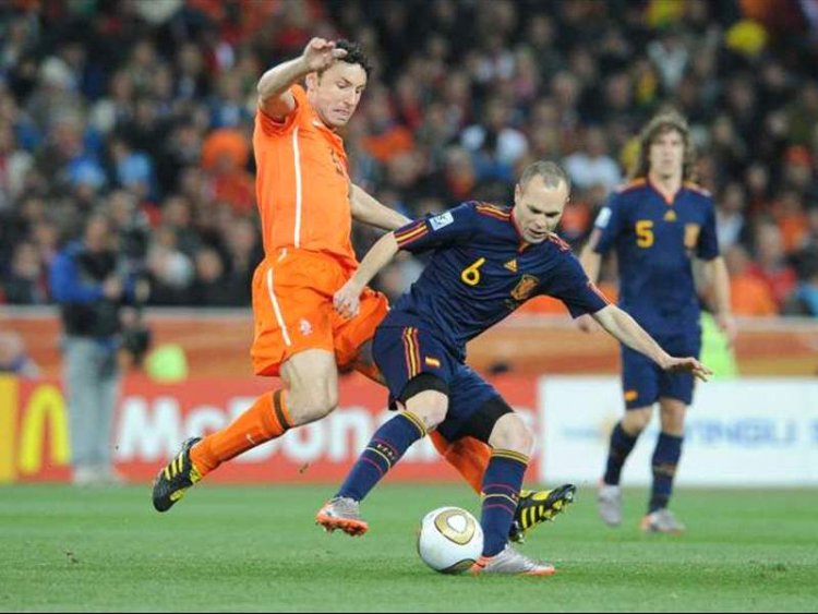 Gol Van de Beek Selamatkan Belanda Dari Spanyol