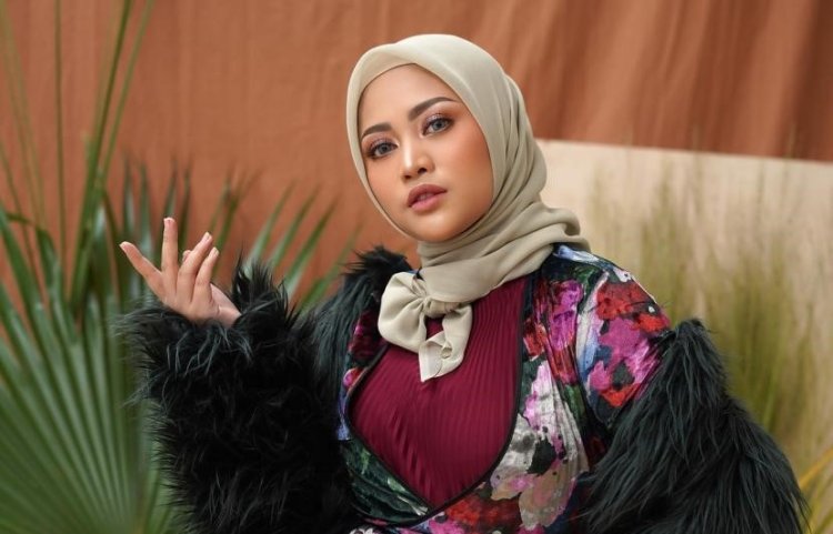 Kamis, Polisi Periksa Rachel Vennya