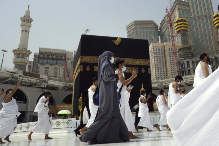 Gara-gara Omicron, Jamaah Umrah Distop Sementara