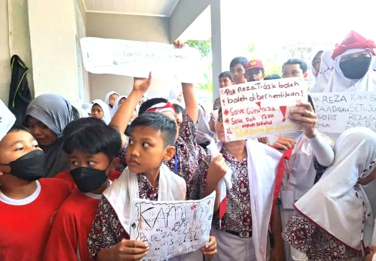 Terbukti Pungli, Walikota Bogor Pecat Kepsek SDN Cibeureum 1